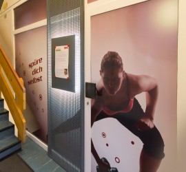 Geschäftsbeschriftung mit Digitaldruckfolien